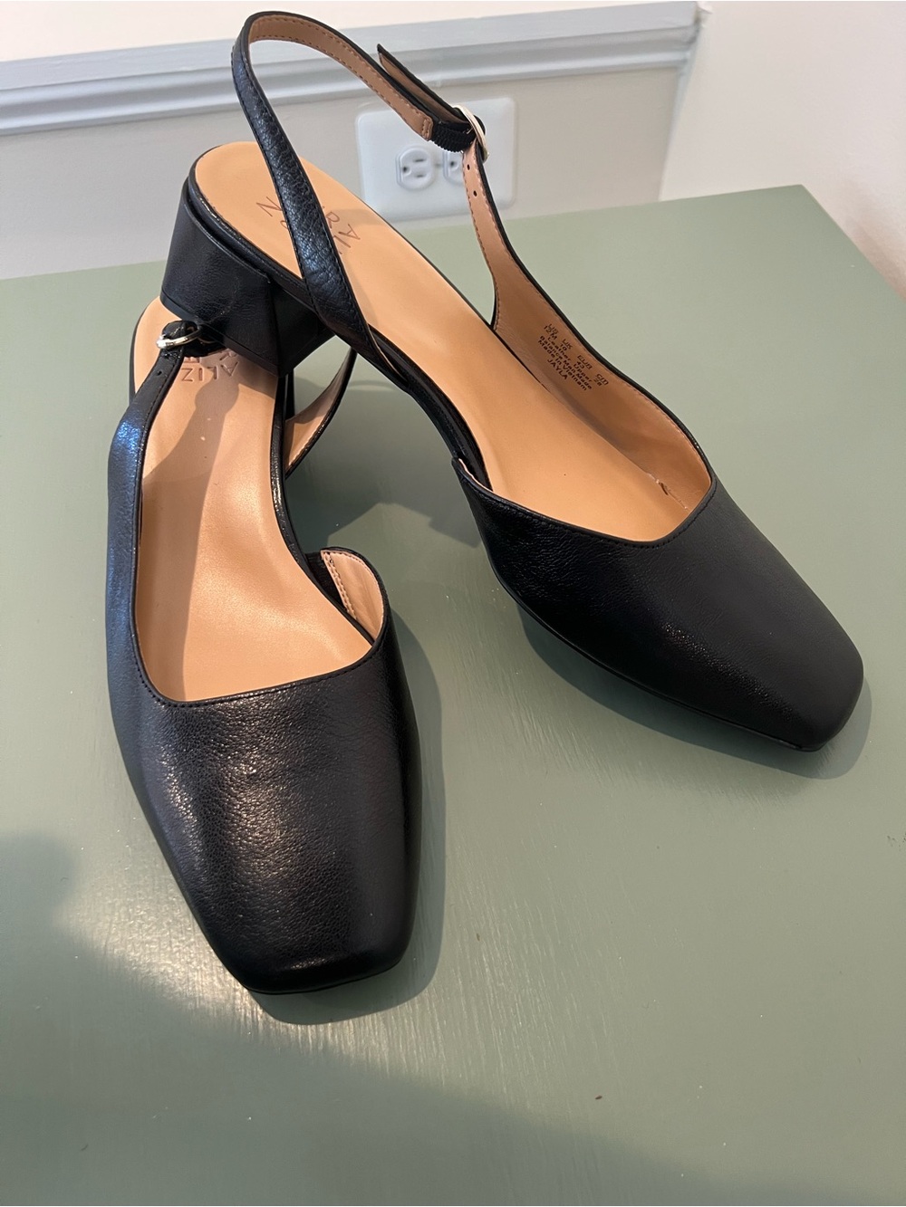Naturalizer Womens Jayla Low Slingback Heels US 12  Black Leather Square Toe